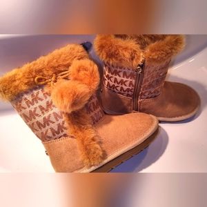 Michael Kors little girl boots